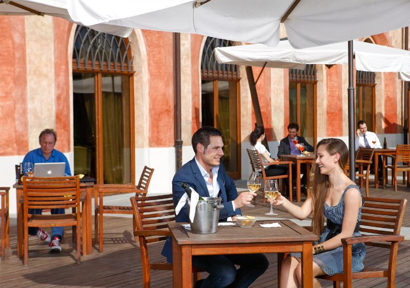 Albergo Dell'Agenzia Bra Eksteriør bilde